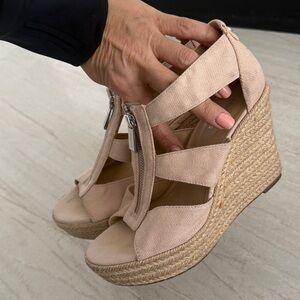 Michael Kors Blush Canvas Espadrille Wedge Sandals with Front Zip size 6